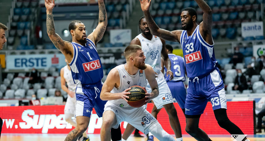 Dominik Mavra (KK Zadar) Dominik Mavra (KK Zadar)