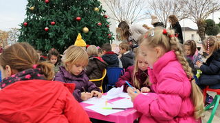 Sveti Nikola darivao mališane na Viru, Krampus bez posla Sveti Nikola darivao mališane na Viru, Krampus bez posla