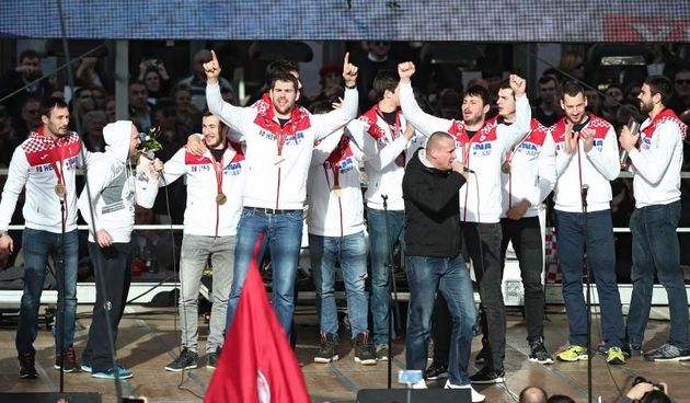 Brončani kauboji svečano dočekani na Trgu bana Josipa Jelačića. Foto: Goran Stanzl/PIXSELL
