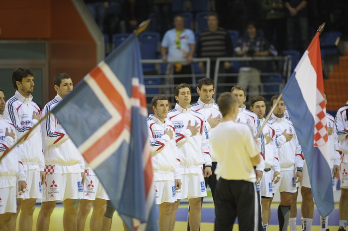 Vrsac, 160112.
Europsko prvenstvo u rukometu u Srbiji.
Prvo kolo, utakmica izmedju Hrvatske i Islanda.
Na slici: Hrvatska reprezentacija.
Foto: Drazen Aleksic / CROPIX Vrsac, 160112.
Europsko prvenstvo u rukometu u Srbiji.
Prvo kolo, utakmica izmedju Hrvatske i Islanda.
Na slici: Hrvatska reprezentacija.
Foto: Drazen Aleksic / CROPIX