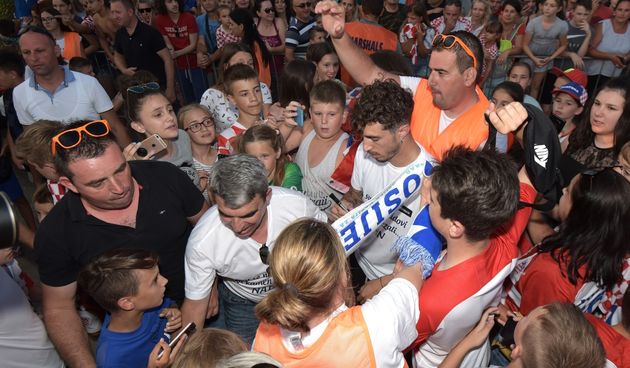 U rodnom Nadinu priređen doček za srebrnog reprezentativca Šimu Vrsaljka