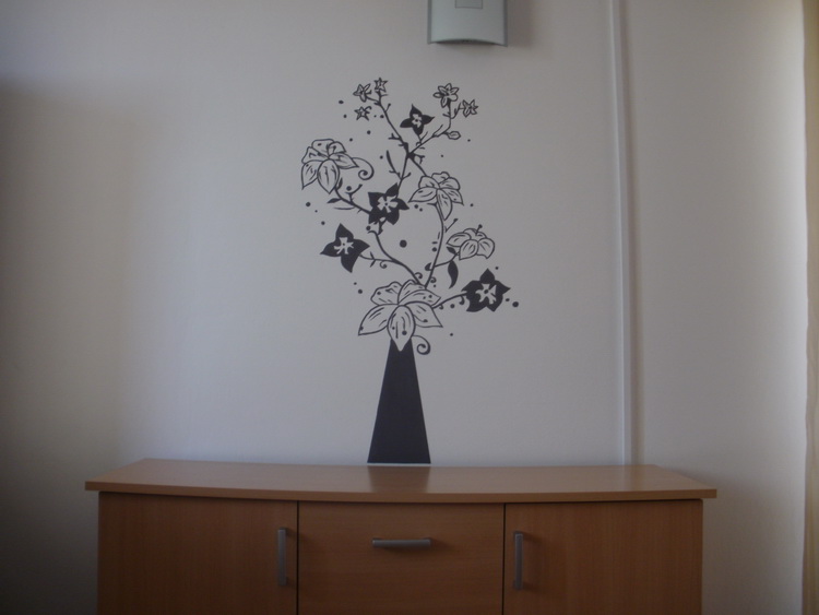 Dino Dević: Zidni murali