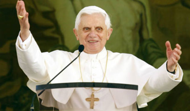 Papa Benedikt XVI (foto: Beta)