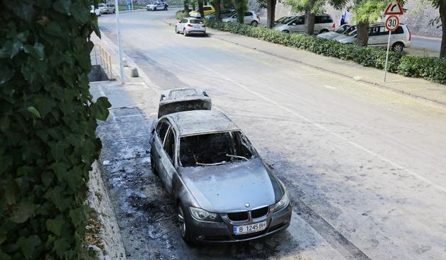 Navijački obračun: Napali četvoricu navijača Levskog pa im zapalili BMW
