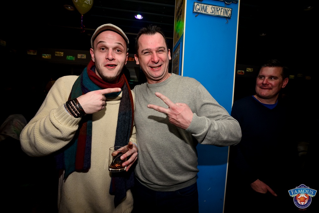 U Famous beach and grill baru Rockatansky bend proslavio je 20 godina djelovanja U Famous beach and grill baru Rockatansky bend proslavio je 20 godina djelovanja