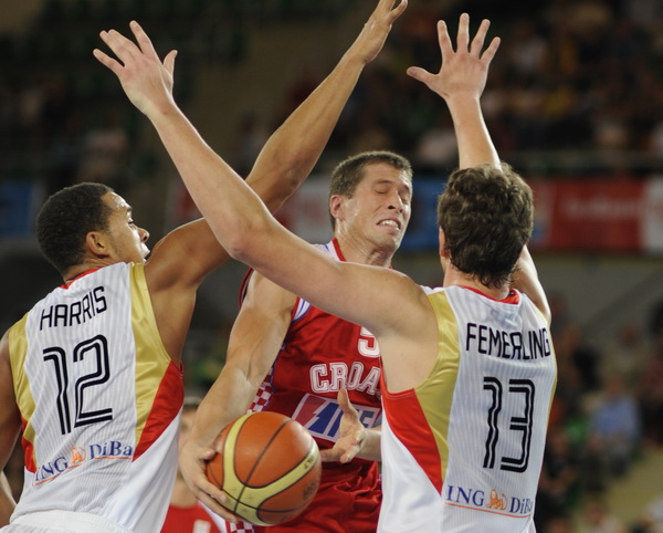 Bydgoszcz, 150909.
Dvorana Sport Arena Luczniczka.
Europsko prvenstvo u kosarci u Poljskoj, drugi krug natjecanja po skupinama 3. kolo grupe E, utakmica izmedju Hrvatske i Njemacke odlucujuca za ulazak u cetvrtfinale.
Na slici: Kus.
Foto: Drago Sopta  / C