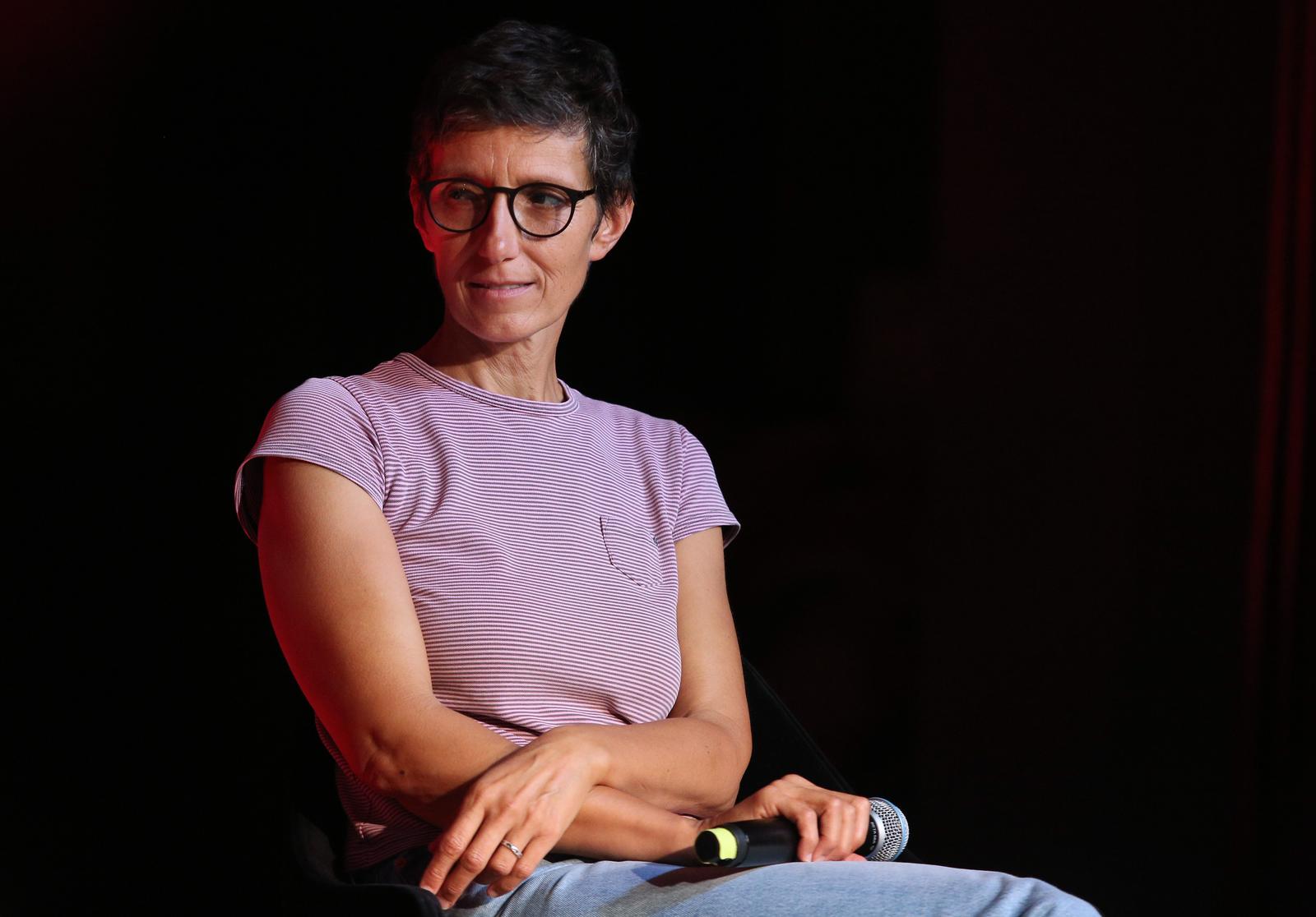 U kući umjetnosti Arsen održan okrugli stol: ‘Novinarstvo kao javno dobro ili korporativno zlo’ U kući umjetnosti Arsen održan okrugli stol: ‘Novinarstvo kao javno dobro ili korporativno zlo’