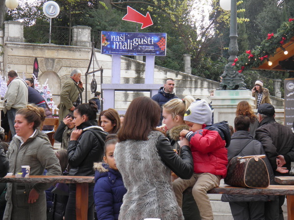 OLYMPUS DIGITAL CAMERA OLYMPUS DIGITAL CAMERA