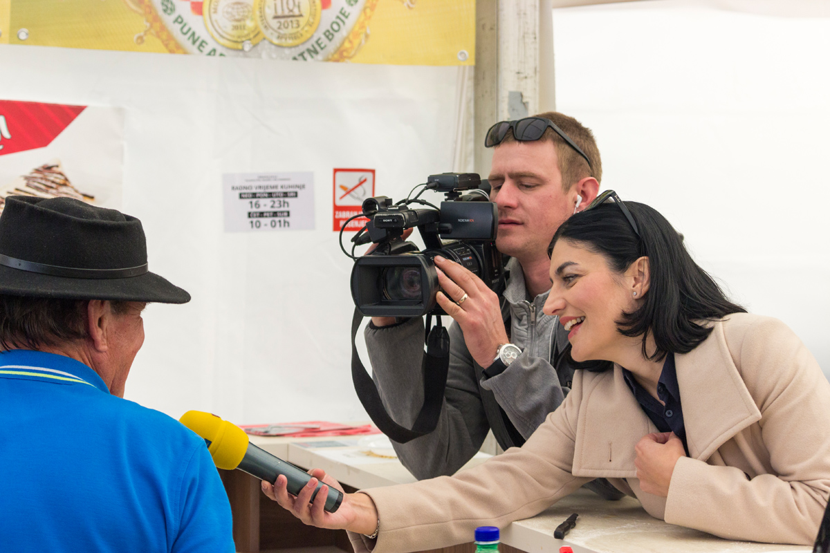 Badnjak 2016: Blagdanski đir po gradu 24. prosinca Badnjak 2016: Blagdanski đir po gradu 24. prosinca