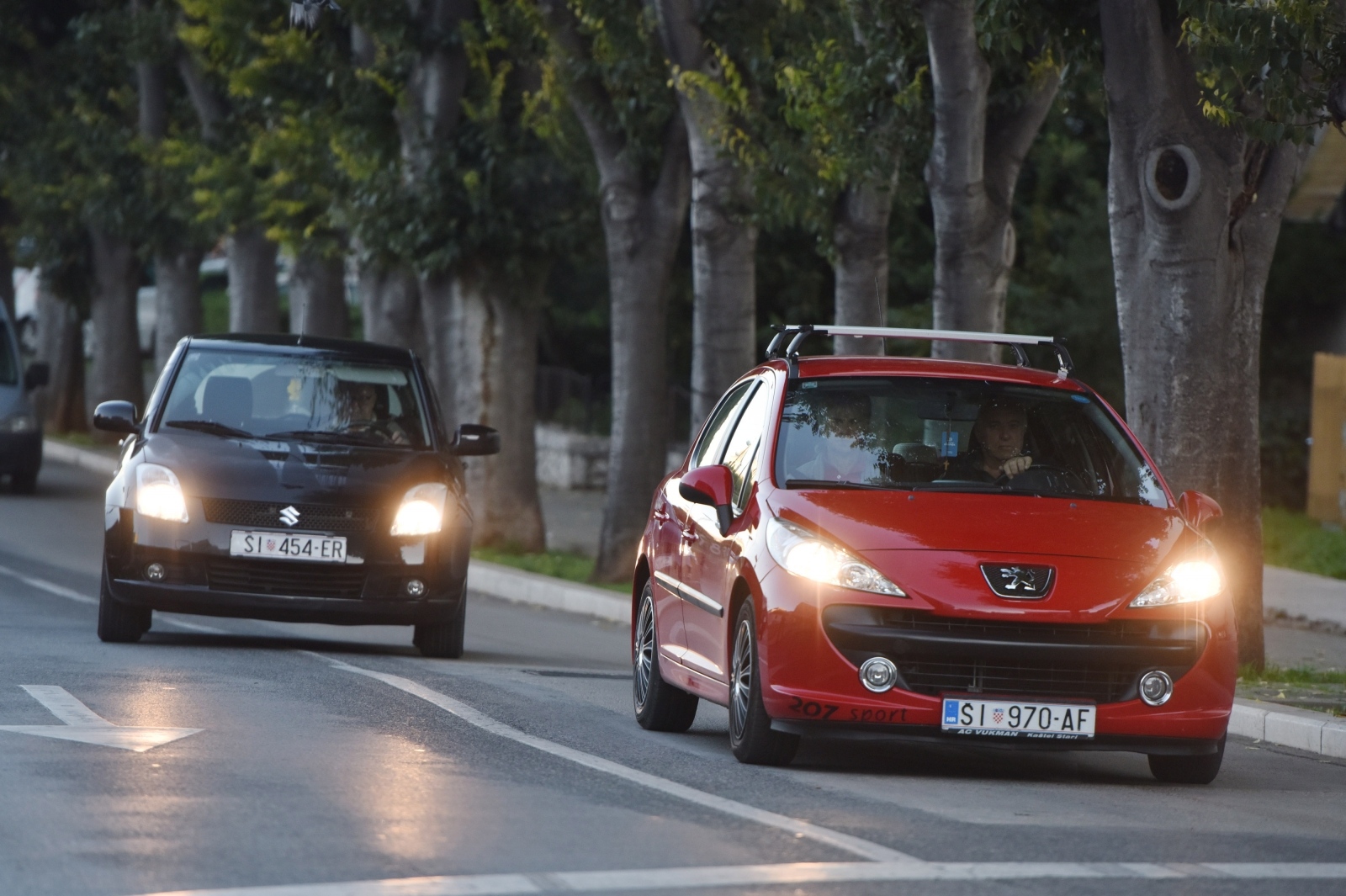 Od danas obvezna svjetla na automobilima u cestovnom prometu