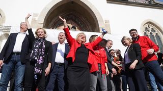 Markov trg: Prosvjed Dosta je! Odmah na izbore Markov trg: Prosvjed Dosta je! Odmah na izbore