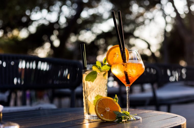 Golden restaurant & bar