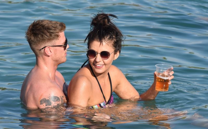 Tisno: Početak Garden Festivala napunio plaže turistima iz cijele Europe, Photo: Hrvoje Jelavic/PIXSELL Tisno: Početak Garden Festivala napunio plaže turistima iz cijele Europe, Photo: Hrvoje Jelavic/PIXSELL