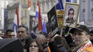 Zadarski branitelji na prosvjedu u Zagrebu 26. veljace 2011, Foto: Leo Banic Zadarski branitelji na prosvjedu u Zagrebu 26. veljace 2011, Foto: Leo Banic