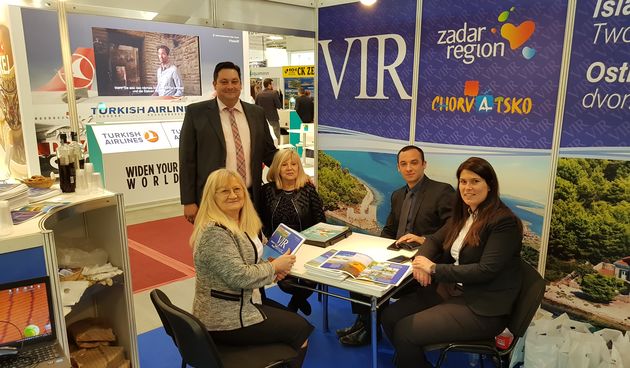 Vir predstavlja turističku ponudu u Brnu i Bratislavi