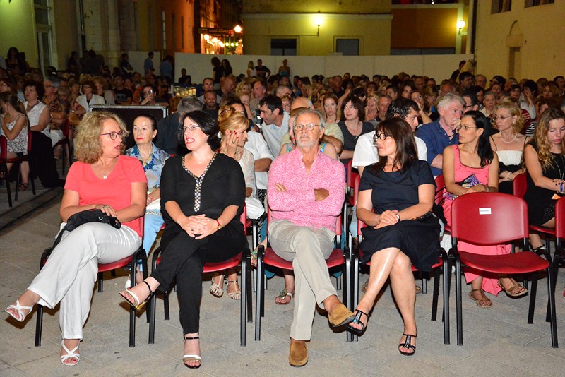 20. zadarsko kazalisno ljeto, noa, love medicine