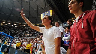 Najbolji navijači na svitu na utakmici Zadar-Cibona, Foto: Mia Čop Najbolji navijači na svitu na utakmici Zadar-Cibona, Foto: Mia Čop
