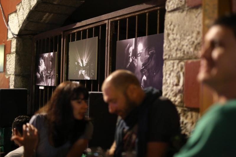 Humanitarna izožba koncertnih fotografija za pomoć poplavljenima u Gunji, foto: Filip Brala/PIXSELL