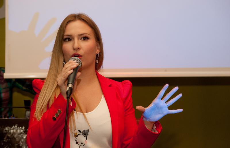 16.04.2014., Zagreb – U klubu Pepermint odrzana je promocija novog albuma i spota Ivane Radovnikovic, Dio mene. Photo: Davor Visnjic/PIXSELL 16.04.2014., Zagreb – U klubu Pepermint odrzana je promocija novog albuma i spota Ivane Radovnikovic, Dio mene. Photo: Davor Visnjic/PIXSELL