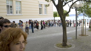 Studentski prosvjed: Zagrlimo rektorat