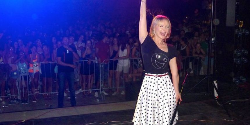 Danijela Martinović rasplesala dalmatinsku Podgoru Danijela Martinović rasplesala dalmatinsku Podgoru