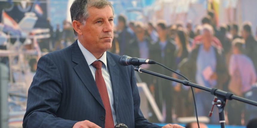 Biograd, 251012.
U marini Kornati u Biogradu, otvoren je 14. Biograd Boat Show na kojem ce se predstaviti 240 izlagaca i 260 plovila od 2 do 23 metra.
Na fotografiji: Goran Raznjevic predsjednik uprave Ilirija d.d.
Foto: Luka Gerlanc / CROPIX Biograd, 251012.
U marini Kornati u Biogradu, otvoren je 14. Biograd Boat Show na kojem ce se predstaviti 240 izlagaca i 260 plovila od 2 do 23 metra.
Na fotografiji: Goran Raznjevic predsjednik uprave Ilirija d.d.
Foto: Luka Gerlanc / CROPIX