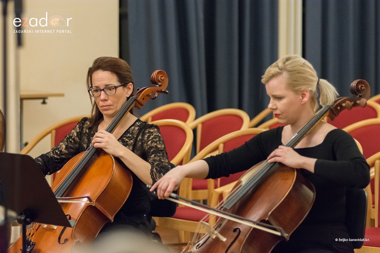 “Glazbena fantazija” Zadarskog komornog orkestra u Svečanoj dvorani Sveučilišta u Zadru. Solist Berislav Šipuš na klaviru, pod ravnanjem maestra Pavla Dešpalja “Glazbena fantazija” Zadarskog komornog orkestra u Svečanoj dvorani Sveučilišta u Zadru. Solist Berislav Šipuš na klaviru, pod ravnanjem maestra Pavla Dešpalja