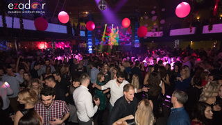 Ludnica u Saturnusu: Najbolji doček u svemiru i šire Ludnica u Saturnusu: Najbolji doček u svemiru i šire