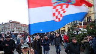 Navijači na Trgu bana Josipa jelačića čekaju Davis Cup reprezentativce