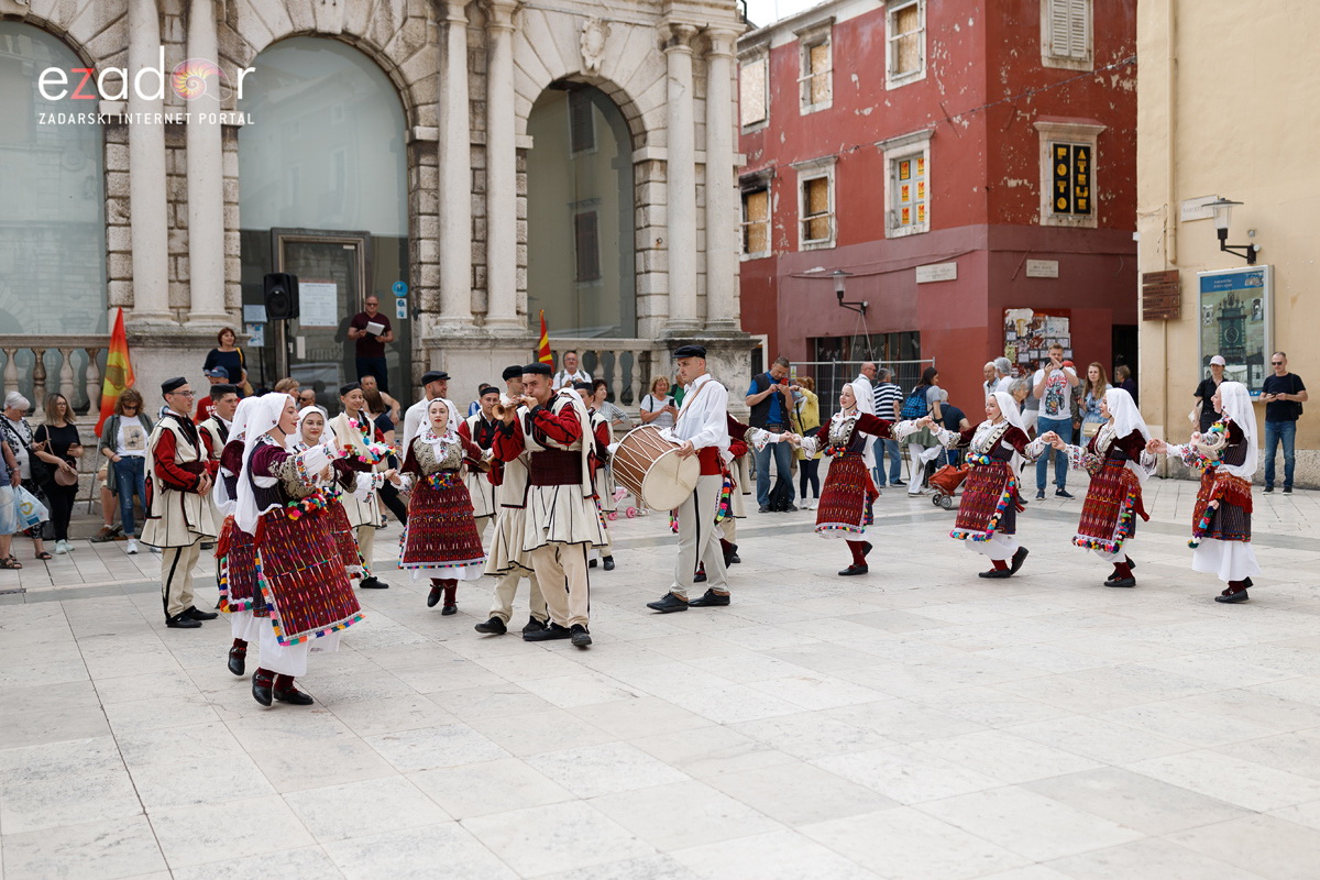 Smotra folklora Zadarske županije @ Narodni trg