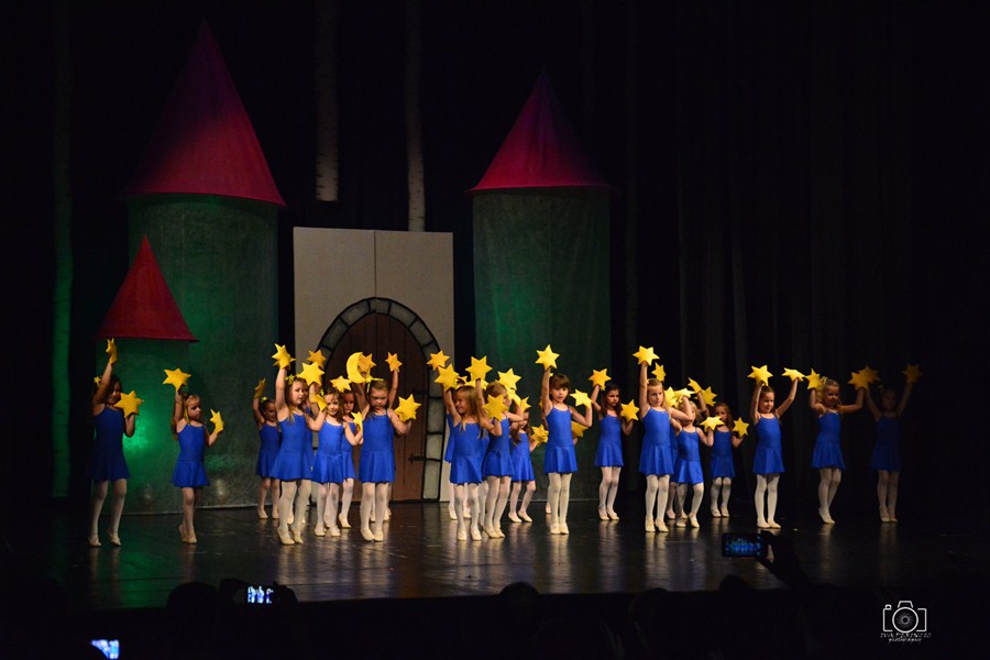 Plesna udruga Gesta: Bajka.hr