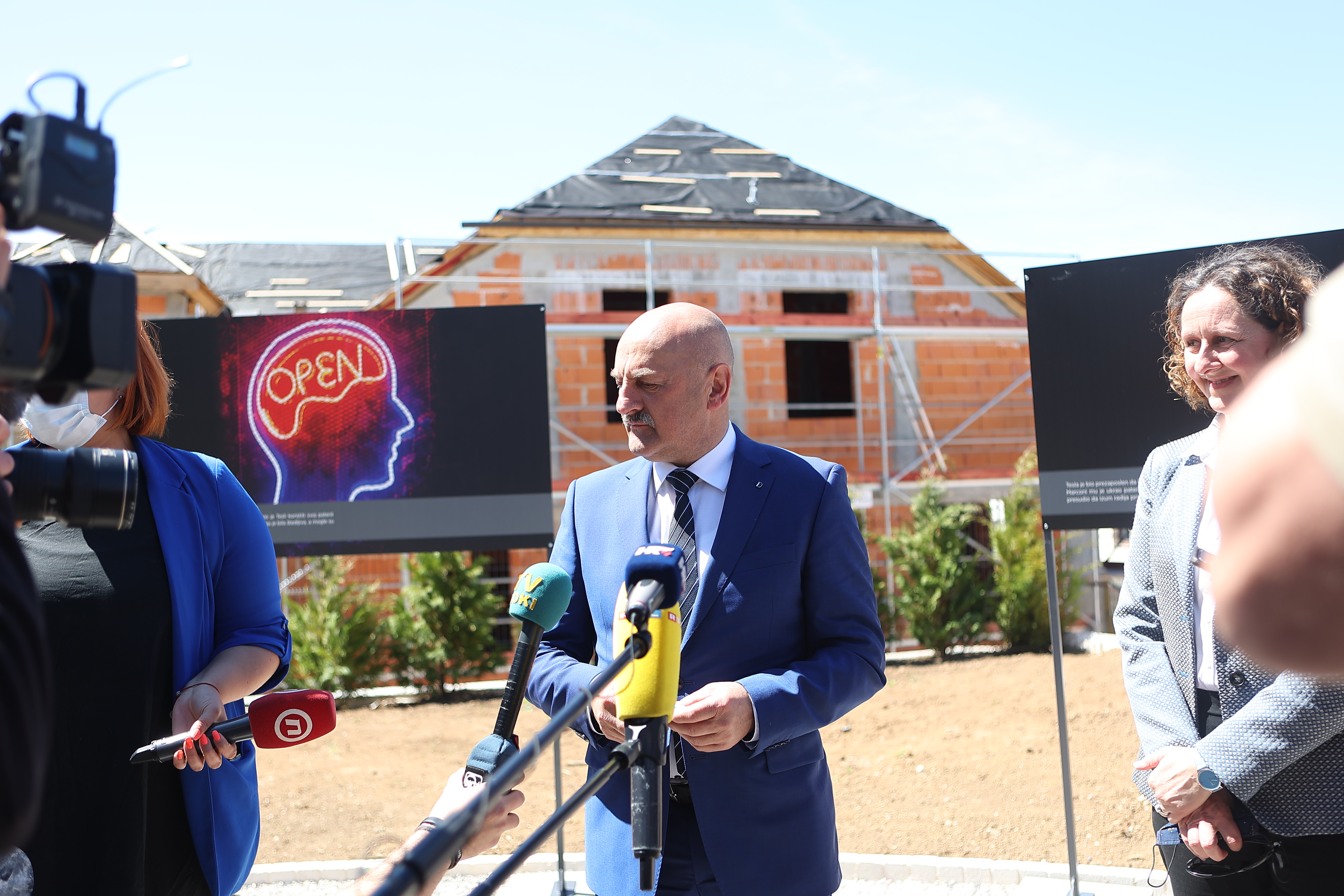 Spomenik Nikole Tesle vratio se u Gospić