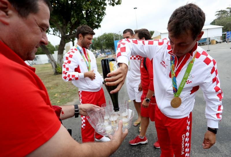 Rioe de Janeiro. Olimpijski prvaci u klasi 470, Šime Fantela i Igor Marenić. Photo. Igor Kralj/PIXSELL Rioe de Janeiro. Olimpijski prvaci u klasi 470, Šime Fantela i Igor Marenić. Photo. Igor Kralj/PIXSELL
