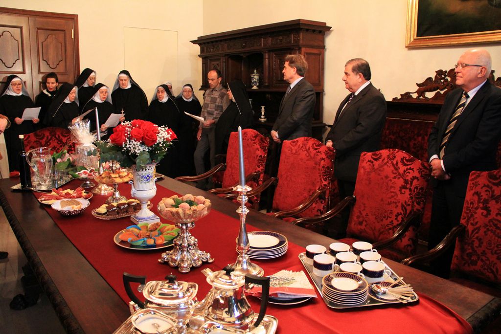 Posjet gradonačelnika časnim sestrama benediktinkama Posjet gradonačelnika časnim sestrama benediktinkama