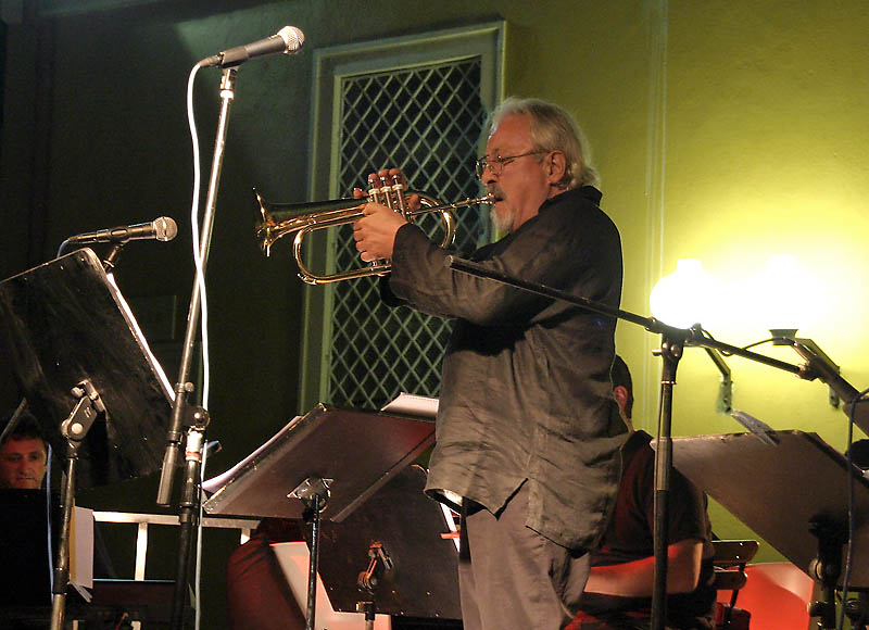 Image 1179745 (auto)