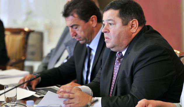 Zagreb, 150911.
Banski dvori, Markov trg.
Redovna sjednica Vlade Republike Hrvatske.
Na slici: ministar Petar Cobankovic.
Foto: Boris Kovacev / CROPIX