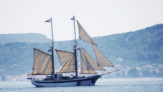 Uplovljavanje školskog broda “Kraljica mora” (Foto:Saša Čuka)