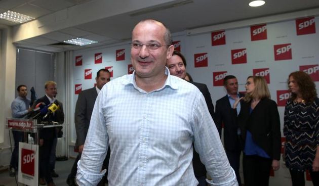 Na konferenciji za medije odrzanoj u sjedistu stranke Orsat Miljenic je objavio da se kandidira za predsjednika SDP-a. Photo: Patrik Macek/PIXSELL