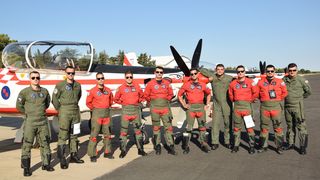 “Krila Oluje” otputovala na peto gostovanje u Austriji “Krila Oluje” otputovala na peto gostovanje u Austriji