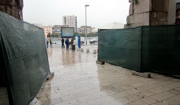 Radove na bedemu izvodi tvrtka Ploter, Foto: Mladen Malik