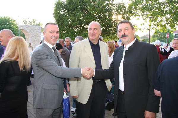 Predizborni skup HDZ-a u Sukosanu