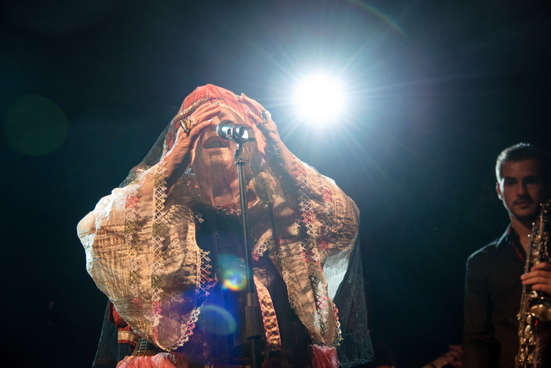 Esma Redžepova, prateći bend Folk Masters i gost Ibus Ibraimovski @ Arsenal Zadar Esma Redžepova, prateći bend Folk Masters i gost Ibus Ibraimovski @ Arsenal Zadar