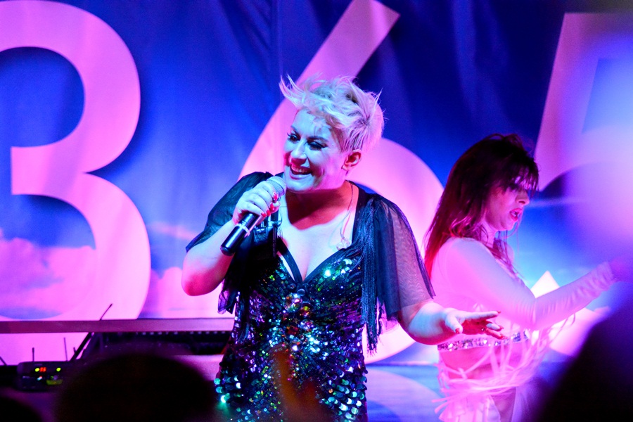 Vir : Colonia rasplesala tisuće posjetitelja na Viru ; foto Iva Perinčić Vir : Colonia rasplesala tisuće posjetitelja na Viru ; foto Iva Perinčić