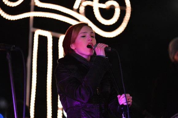 Advent u Zadru: Pavel raspjevao i rasplesao Zadrane na Trgu Petra Zoranića. Foto: Iva Perinčić Advent u Zadru: Pavel raspjevao i rasplesao Zadrane na Trgu Petra Zoranića. Foto: Iva Perinčić