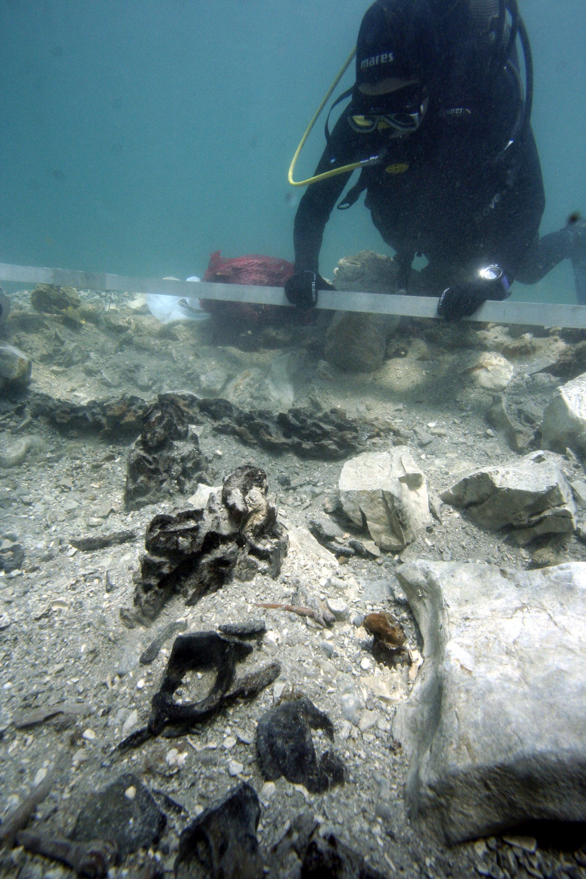 Istraživanja na podvodnom prapovijesnom lokalitetu kod Ričula u Pašmanskom kanalu Istraživanja na podvodnom prapovijesnom lokalitetu kod Ričula u Pašmanskom kanalu