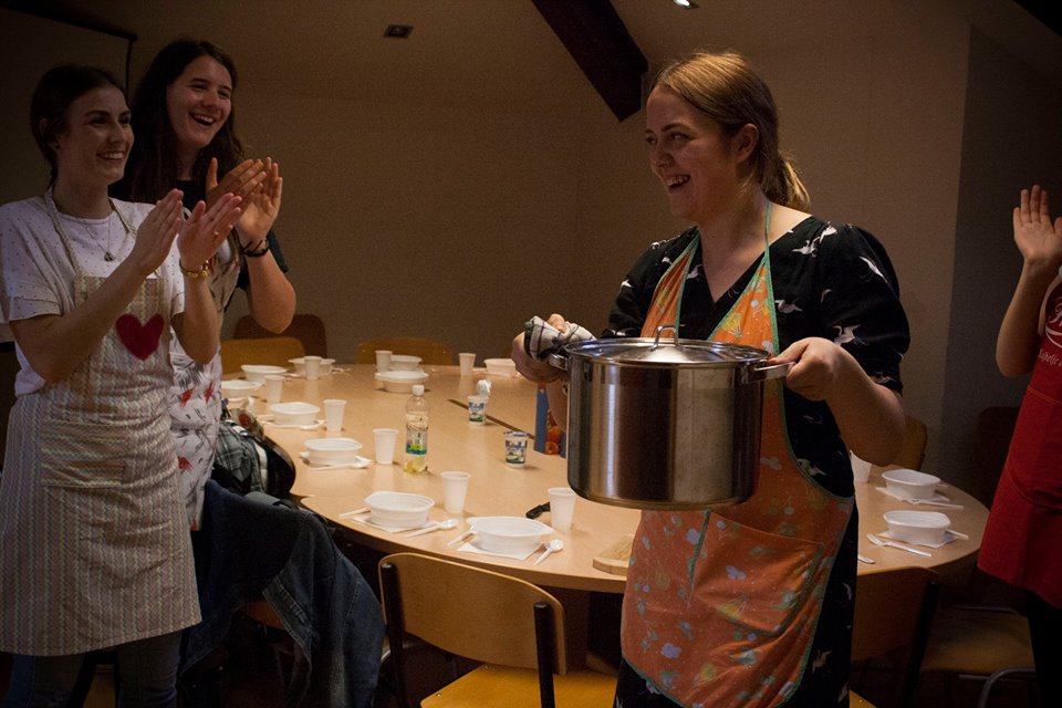 10. Ruski dani: Studenti pripremaju ruska jela 10. Ruski dani: Studenti pripremaju ruska jela