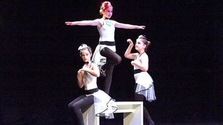 Baletna udruga Pirueta: Broadway, Foto: Mladen Radolović Mrlja Baletna udruga Pirueta: Broadway, Foto: Mladen Radolović Mrlja