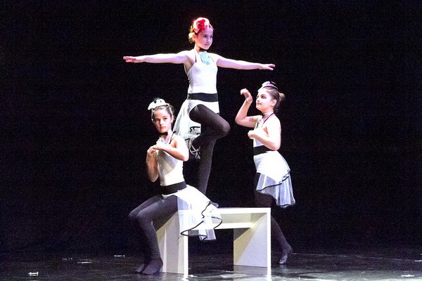 Baletna udruga Pirueta: Broadway, Foto: Mladen Radolović Mrlja Baletna udruga Pirueta: Broadway, Foto: Mladen Radolović Mrlja