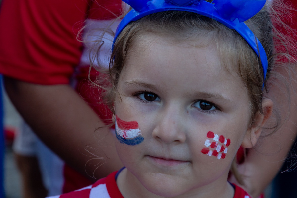 Veličanstven doček četvorice zadarskih Vatrenih od Gradskog mosta do Foruma