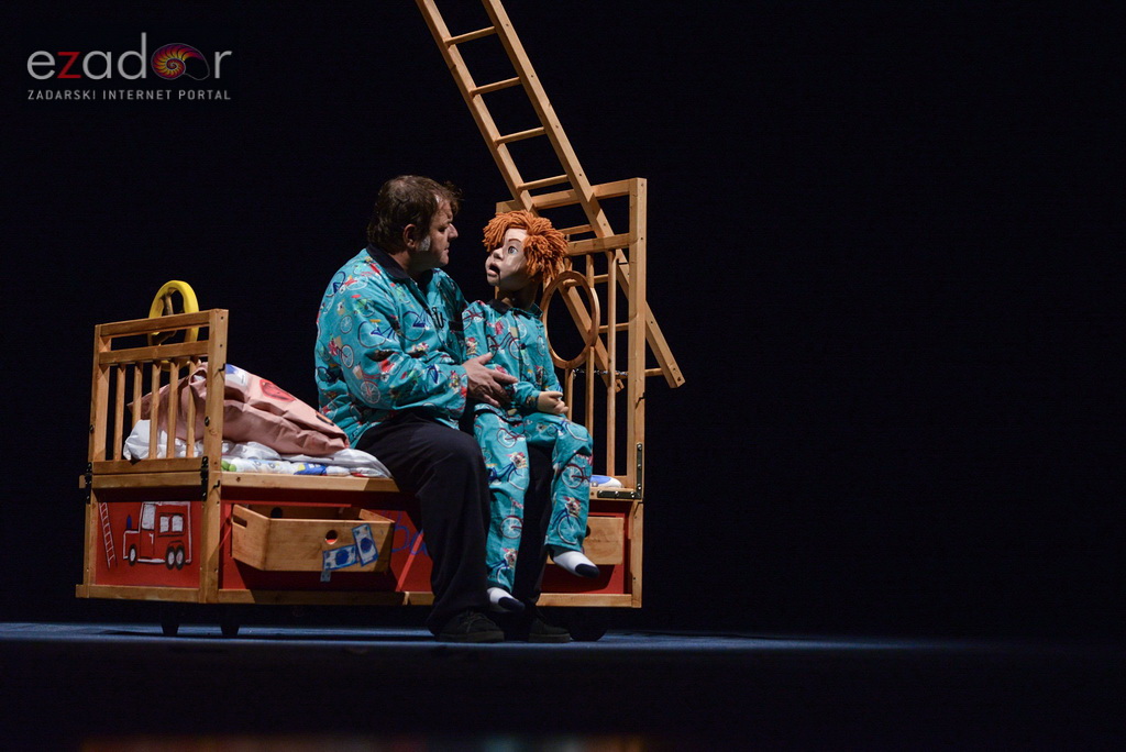 Premijera predstave “Pale sam na svijetu” u Kazalištu lutaka Zadar Premijera predstave “Pale sam na svijetu” u Kazalištu lutaka Zadar